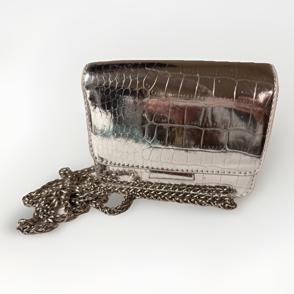 Silver Shiny Purse Clutch Purse With Long Cross Body Chain Strap